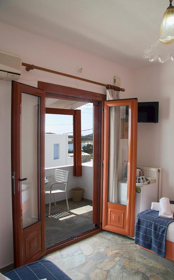 Helios Serifos Livadi  Exteriör bild