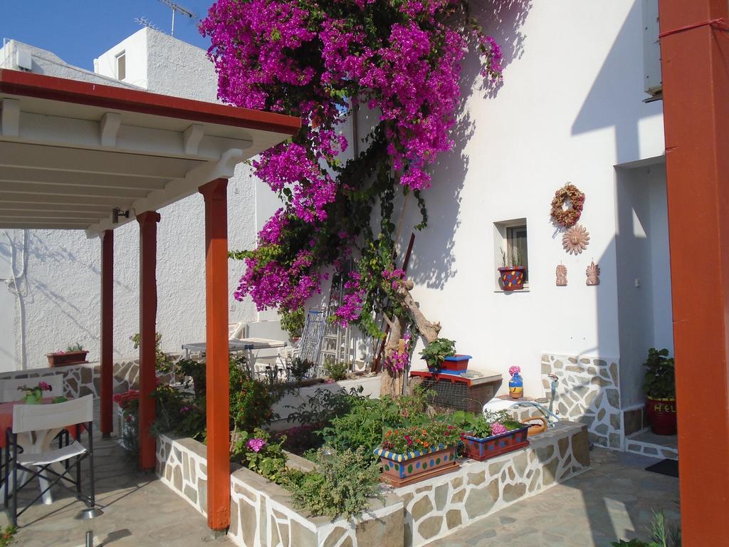 Helios Serifos Livadi  Exteriör bild